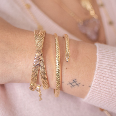  Bracelets 